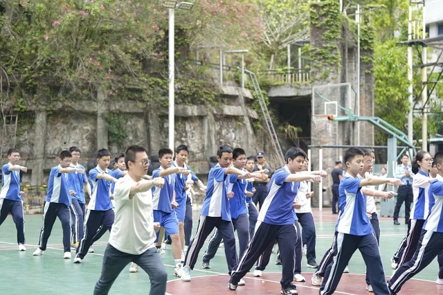 01.jpg