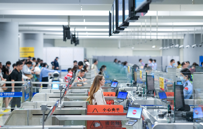 Shenzhen sees 188% surge in inbound tourism during May Day holiday